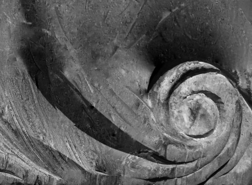 61 FA Wooden desk swirl